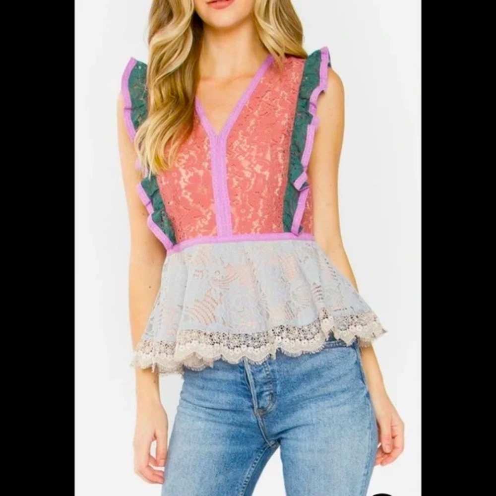 Sugar + Lips Small Lace Top